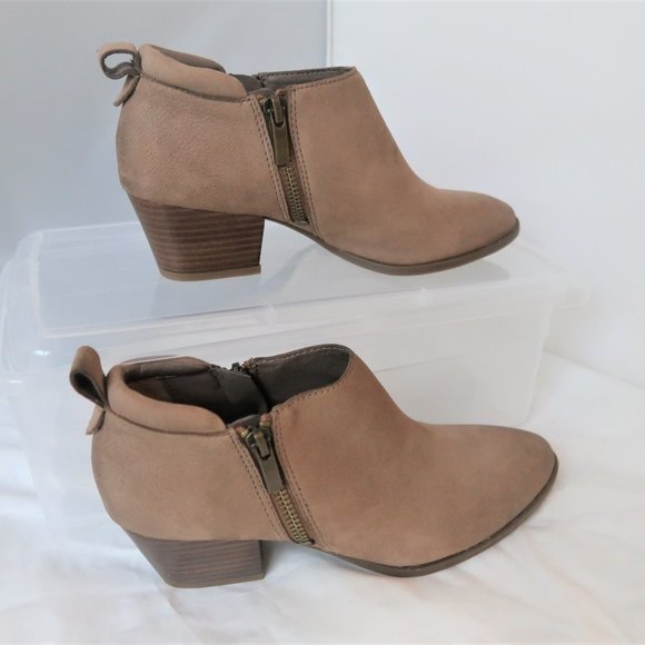 Franco Sarto Tan Bootie double Zip in suede in size 5.5M - Picture 1 of 9